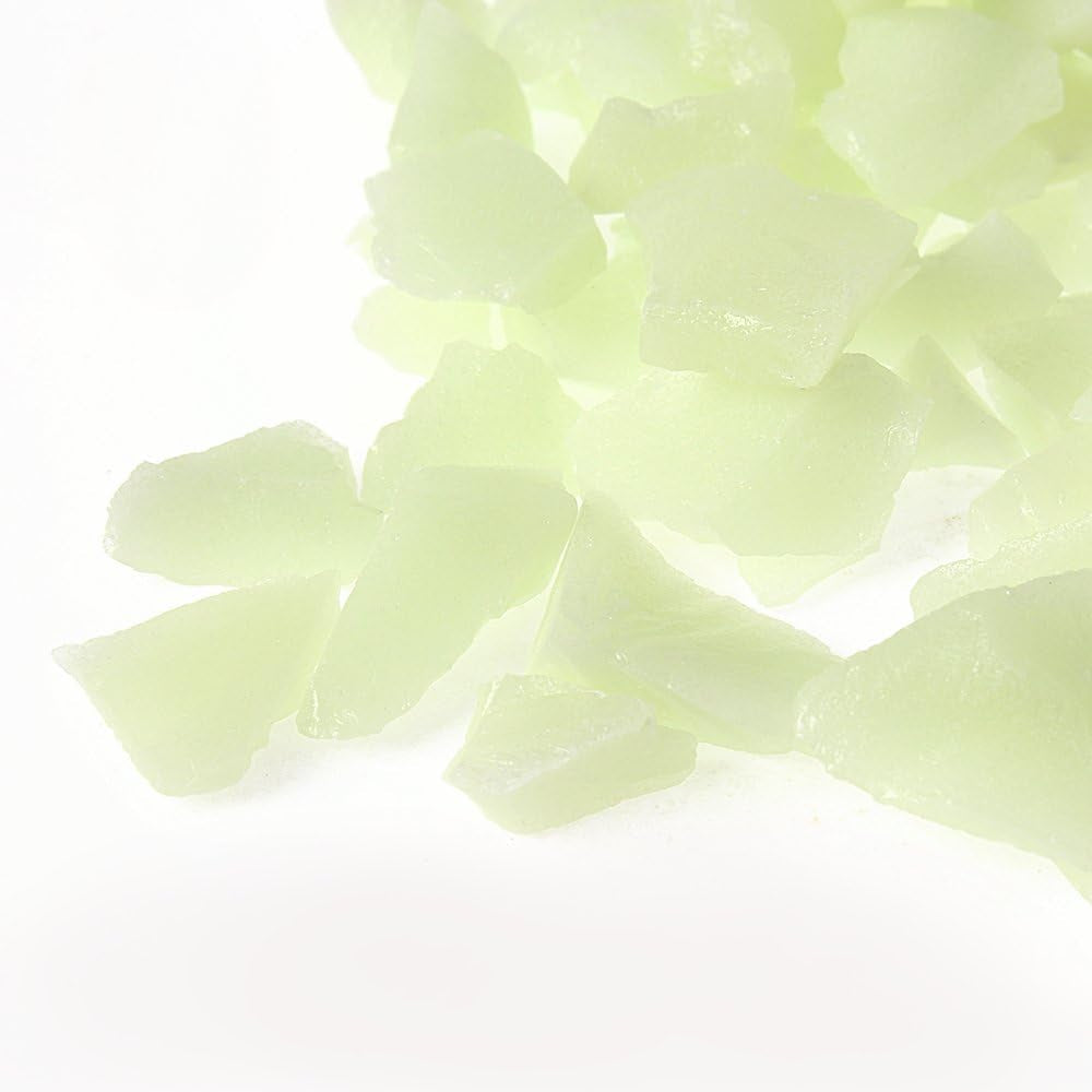 Vibrant Glow in the Dark Decorative Sand for Fish Tanks & Gardens - Yellow Green (8-15mm)