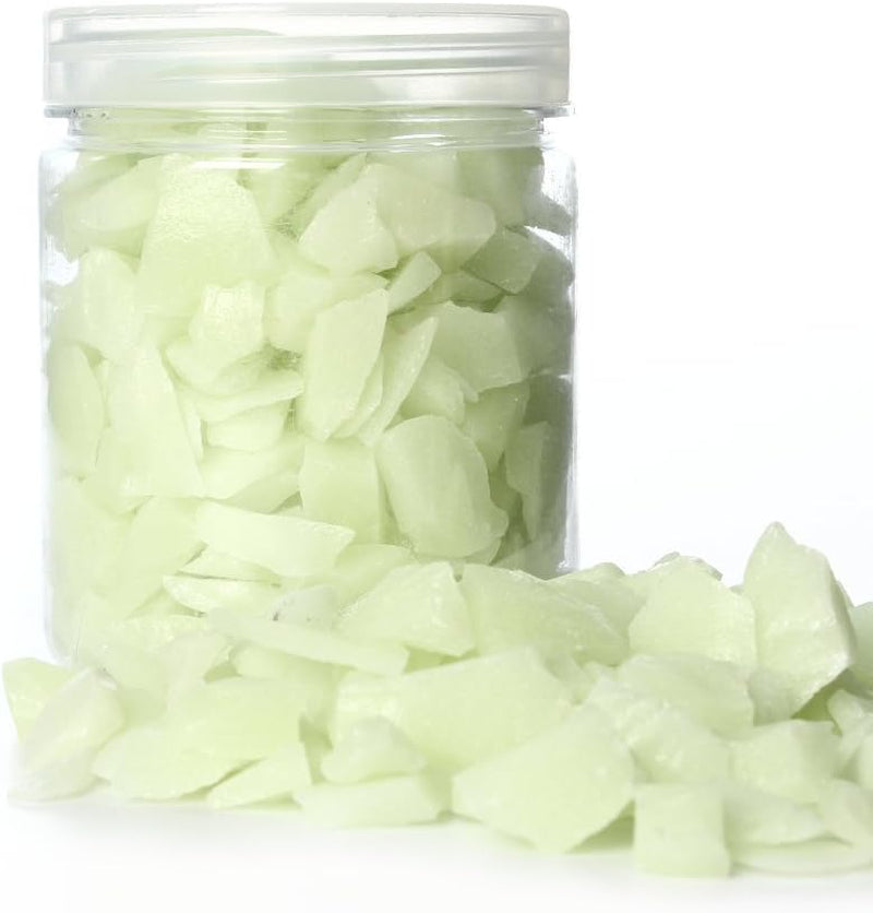 Vibrant Glow in the Dark Decorative Sand for Fish Tanks & Gardens - Yellow Green (8-15mm)